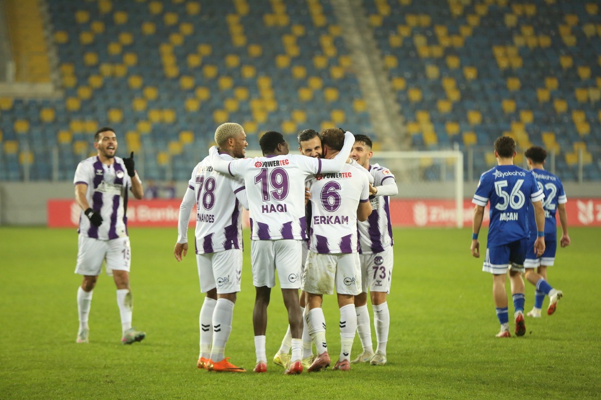 Emre Gökdemir İnşaat Ankara Keçiörengücü-3 - Beyoğlu Y.Çarşı Spor A.Ş.-1 (ZTK)
