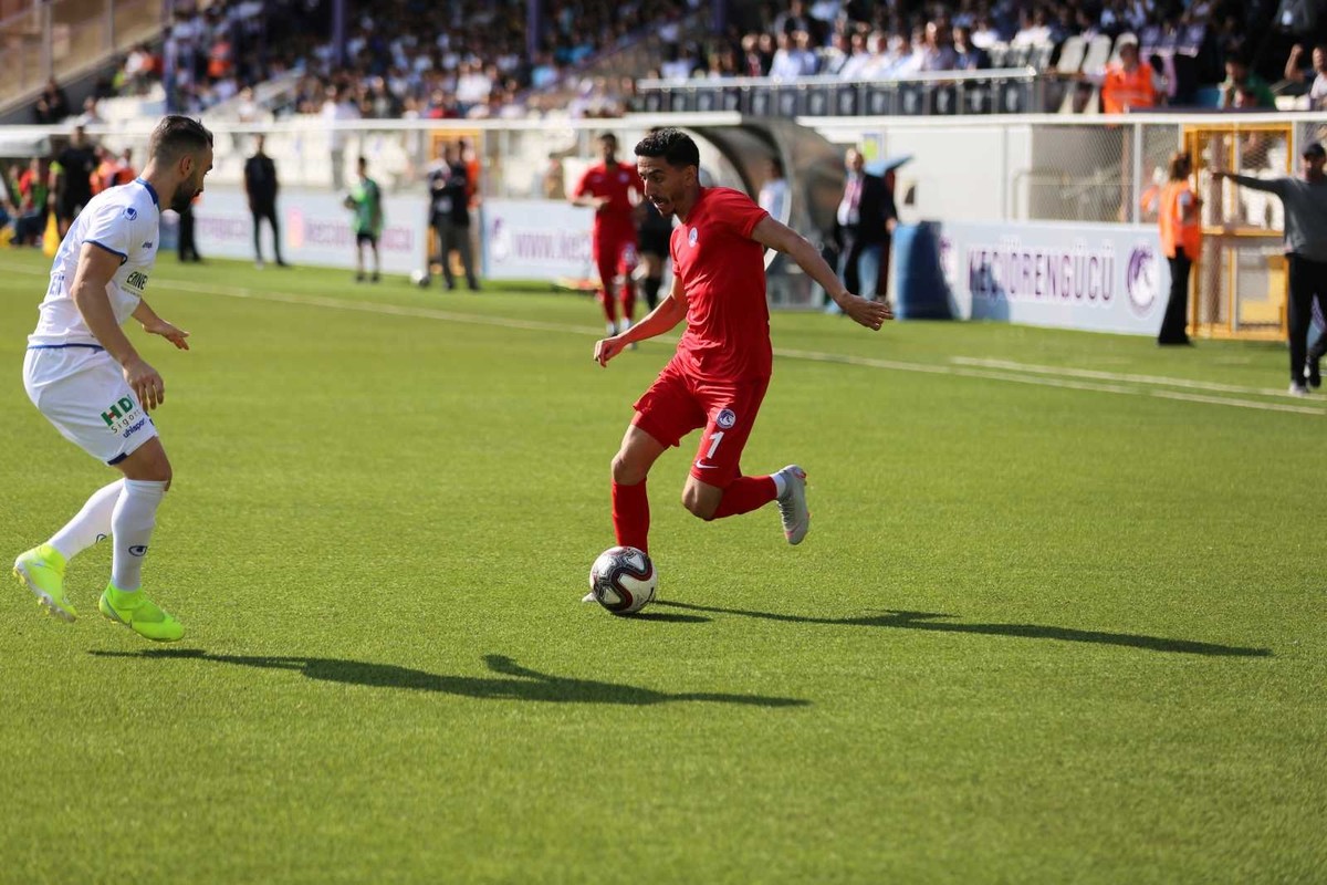 Keçiörengücü BB Erzurumspor'u puansız gönderdi 1-0