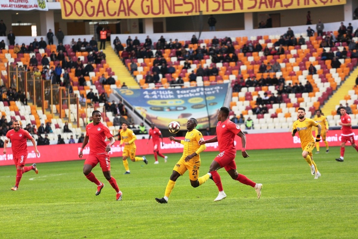 Ziraat Türkiye Kupası: Yeni Malatyaspor: 3 - Keçiörengücü: 1 (Maç sonucu)