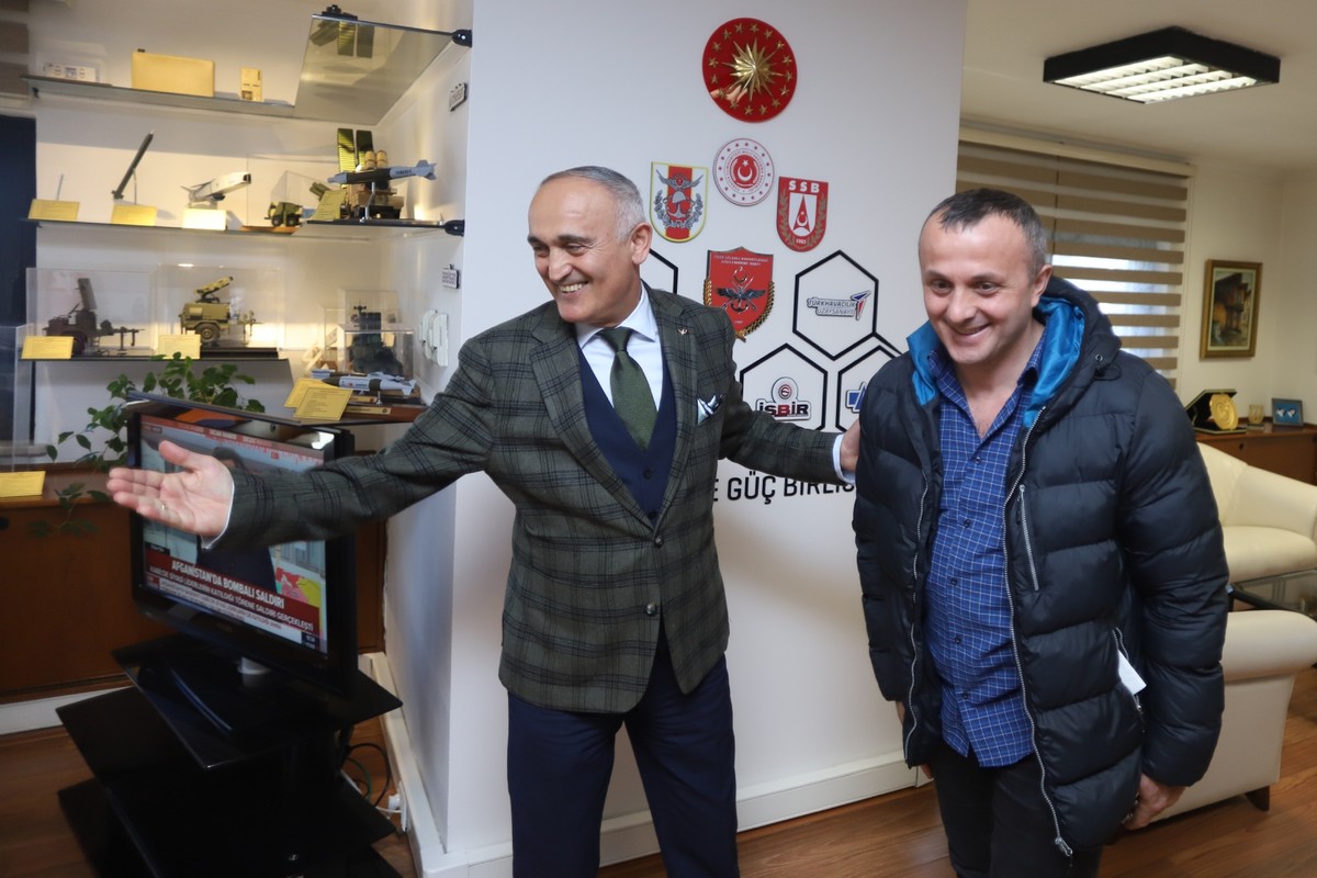 TSK Güçlendirme Vakfı'na 400 bin TL bağışta bulunan Keçiörengücü için madalya töreni yapıldı