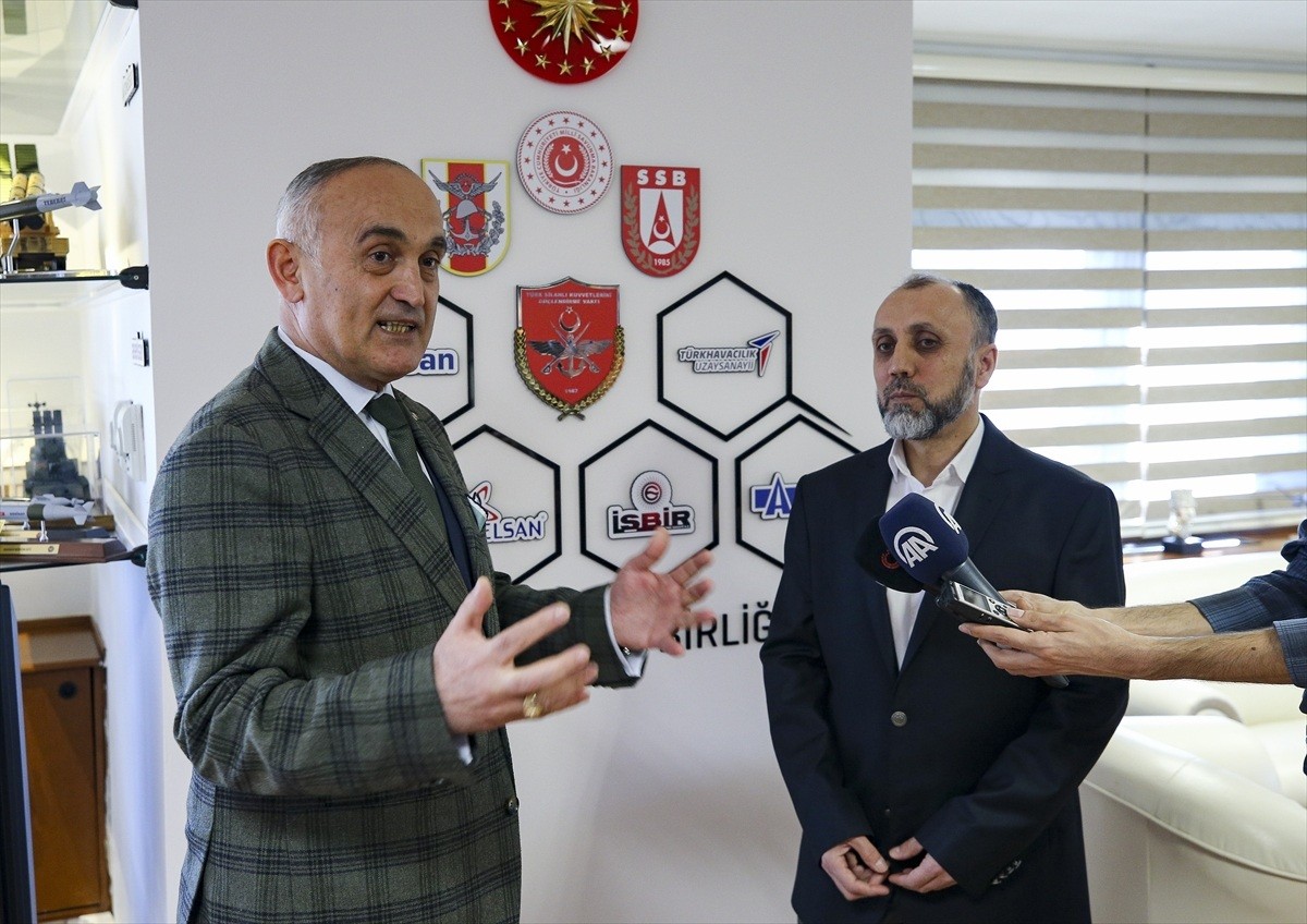 TSK Güçlendirme Vakfı'na 400 bin TL bağışta bulunan Keçiörengücü için madalya töreni yapıldı