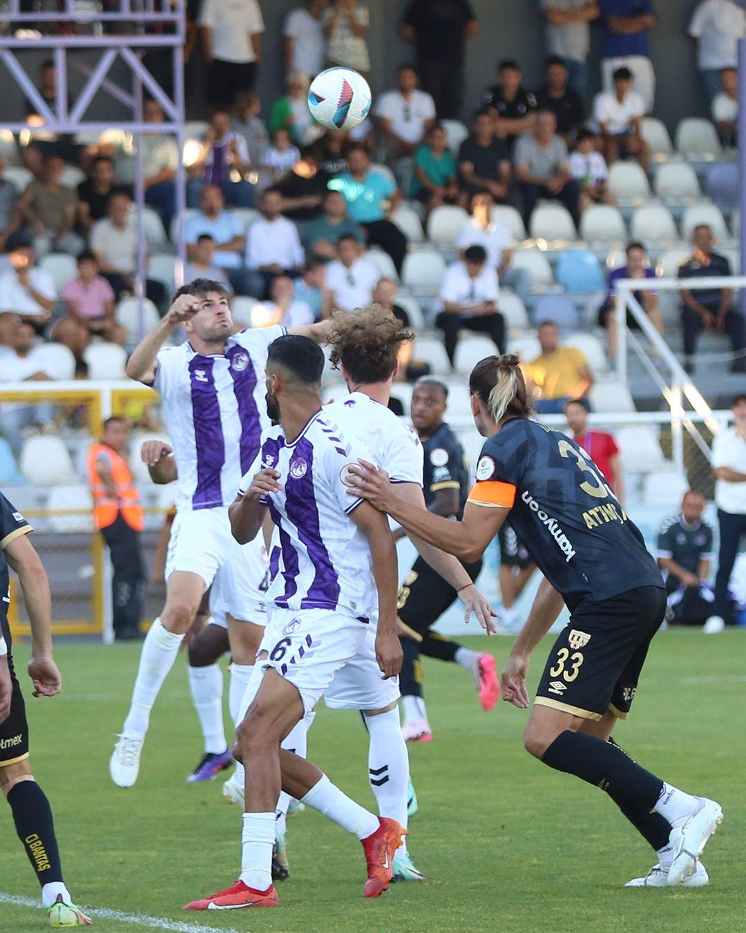Ankara Keçiörengücü: 1 - Teksüt Bandırmaspor: 2