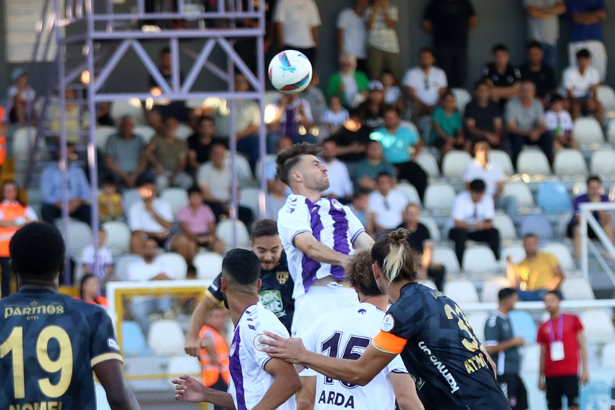 Ankara Keçiörengücü: 1 - Teksüt Bandırmaspor: 2