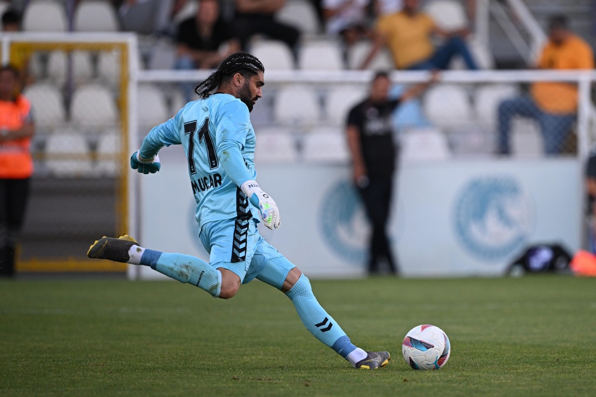Ankara Keçiörengücü: 1 - Teksüt Bandırmaspor: 2