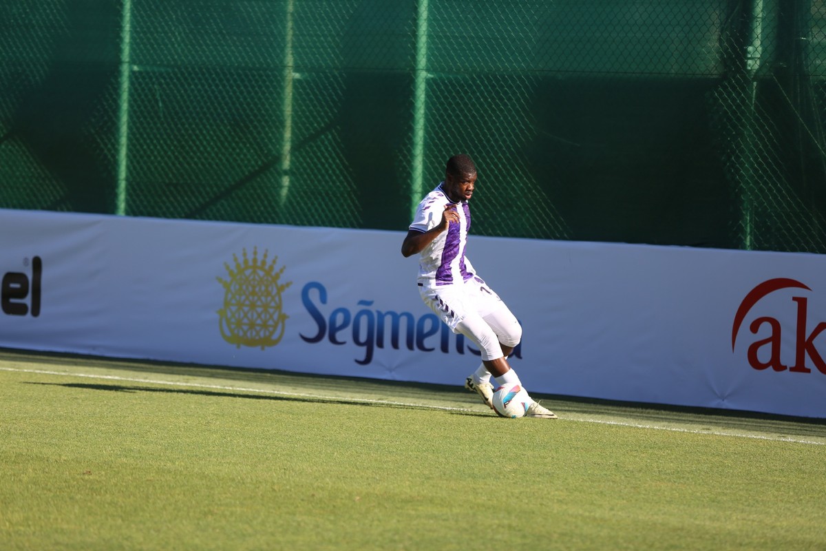 Ankara Keçiörengücü: 1 - Teksüt Bandırmaspor: 2