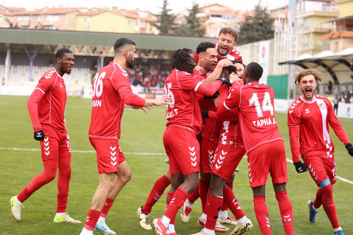 Emre Gökdemir İnşaat Ankara Keçiörengücü: 3 - Gençlerbirliği: 3
