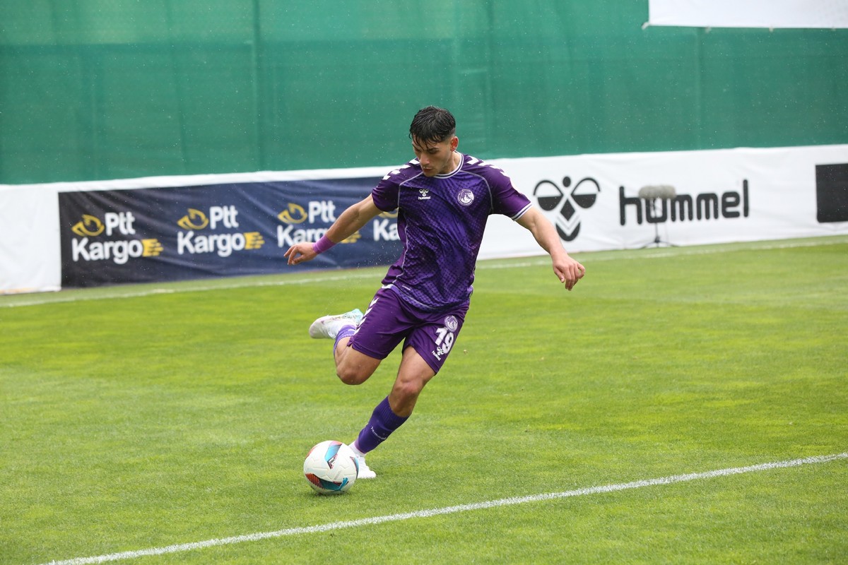 Emre Gökdemir İnşaat Ankara Keçiörengücü: 4 - Kızılkaya Tarım Şanlıurfaspor: 1