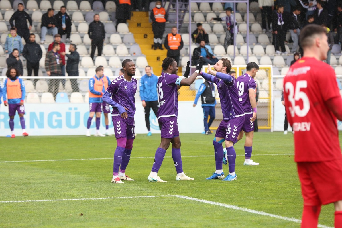 Emre Gökdemir İnşaat Ankara Keçiörengücü: 4 - Kızılkaya Tarım Şanlıurfaspor: 1