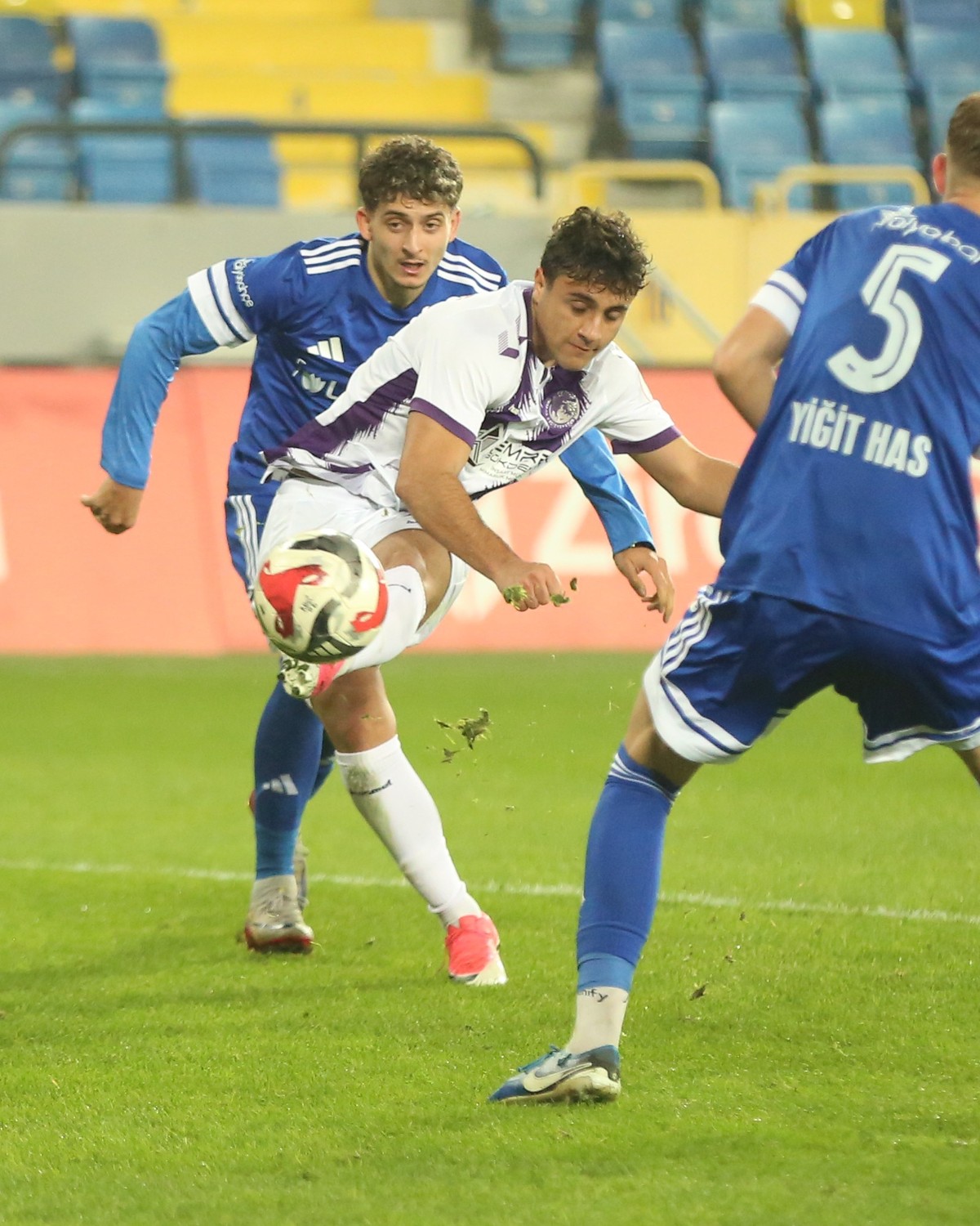 Emre Gökdemir İnşaat Ankara Keçiörengücü-3 - Beyoğlu Y.Çarşı Spor A.Ş.-1 (ZTK)