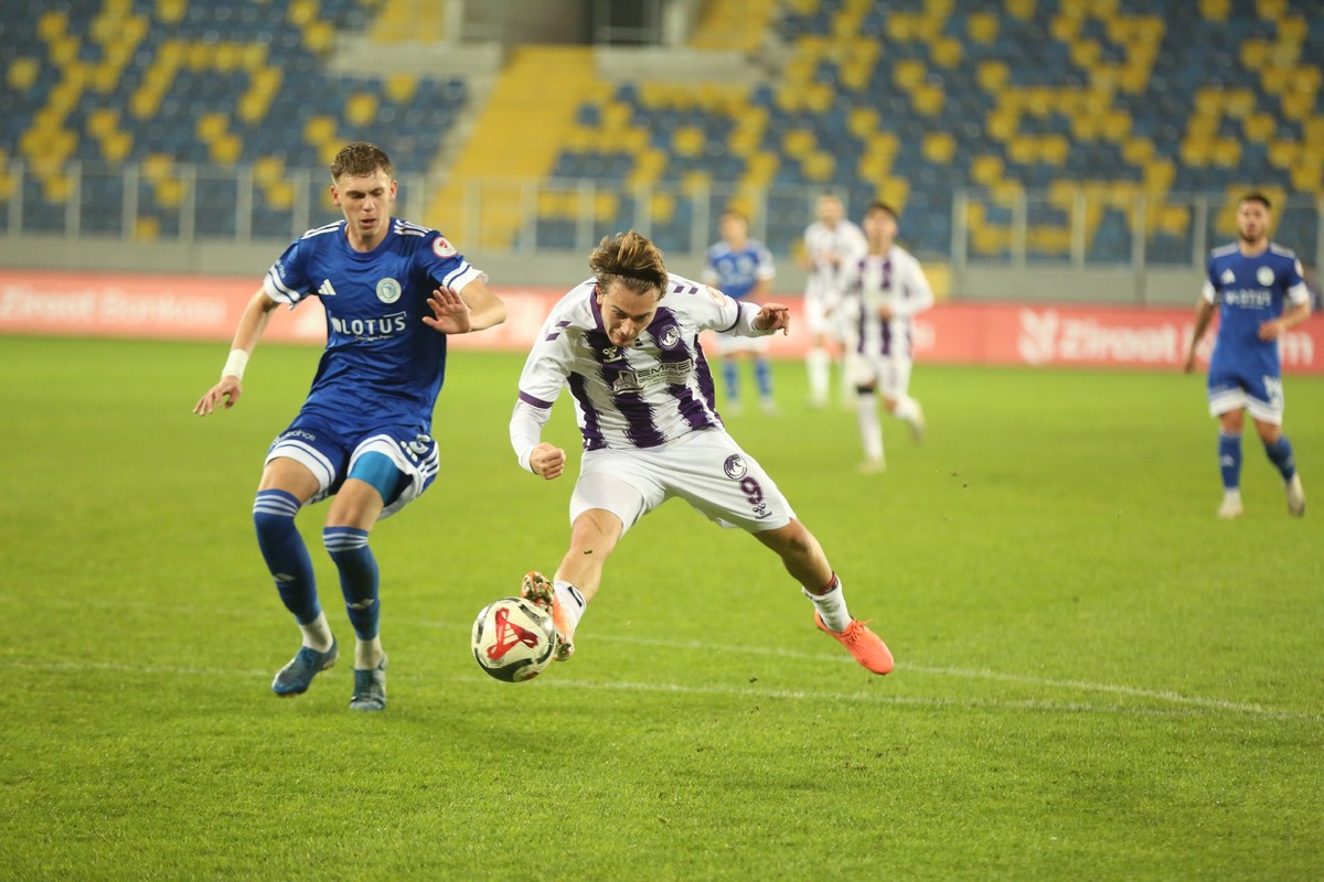 Emre Gökdemir İnşaat Ankara Keçiörengücü-3 - Beyoğlu Y.Çarşı Spor A.Ş.-1 (ZTK)