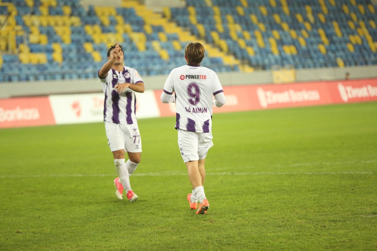 Emre Gökdemir İnşaat Ankara Keçiörengücü-3 - Beyoğlu Y.Çarşı Spor A.Ş.-1 (ZTK)