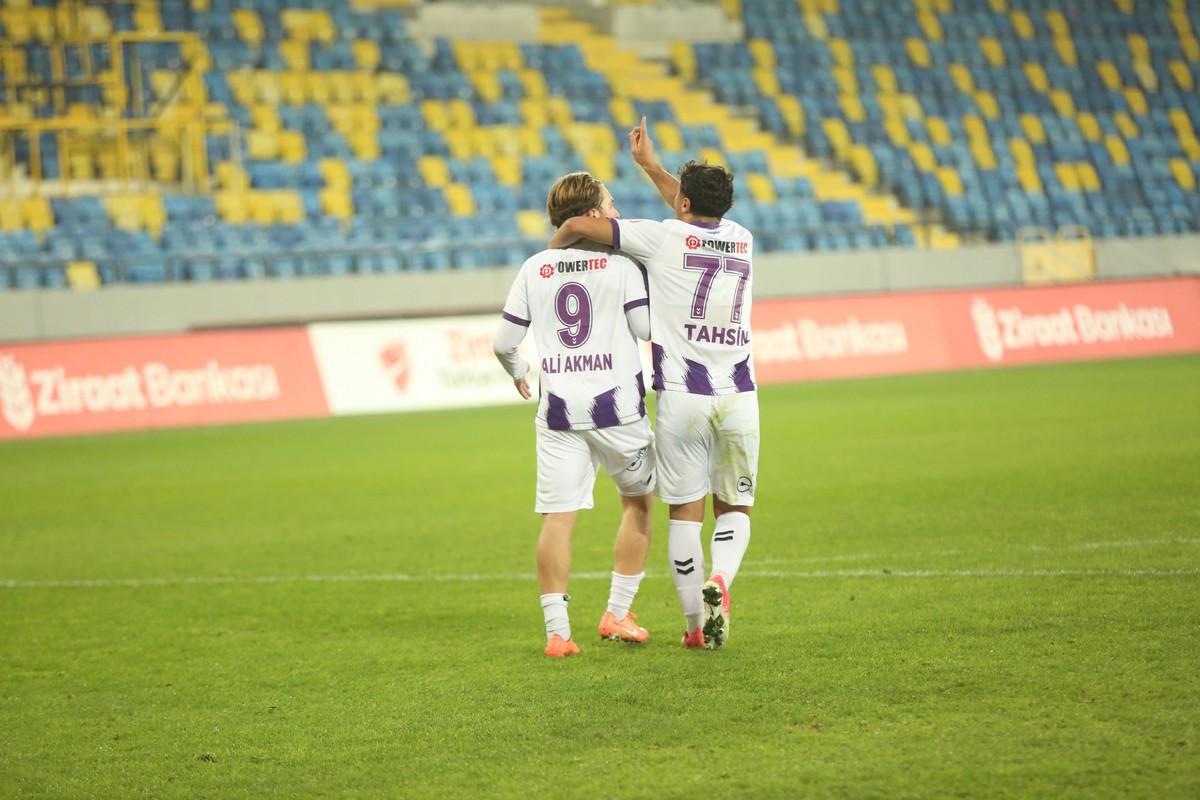 Emre Gökdemir İnşaat Ankara Keçiörengücü-3 - Beyoğlu Y.Çarşı Spor A.Ş.-1 (ZTK)