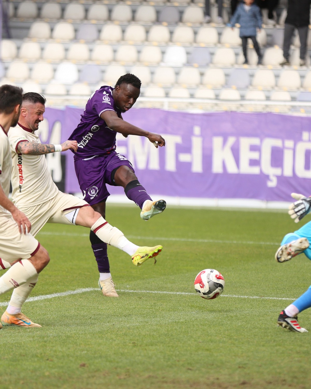 Emre Gökdemir İnşaat Ankara Keçiörengücü: 3 - Bandırmaspor: 1