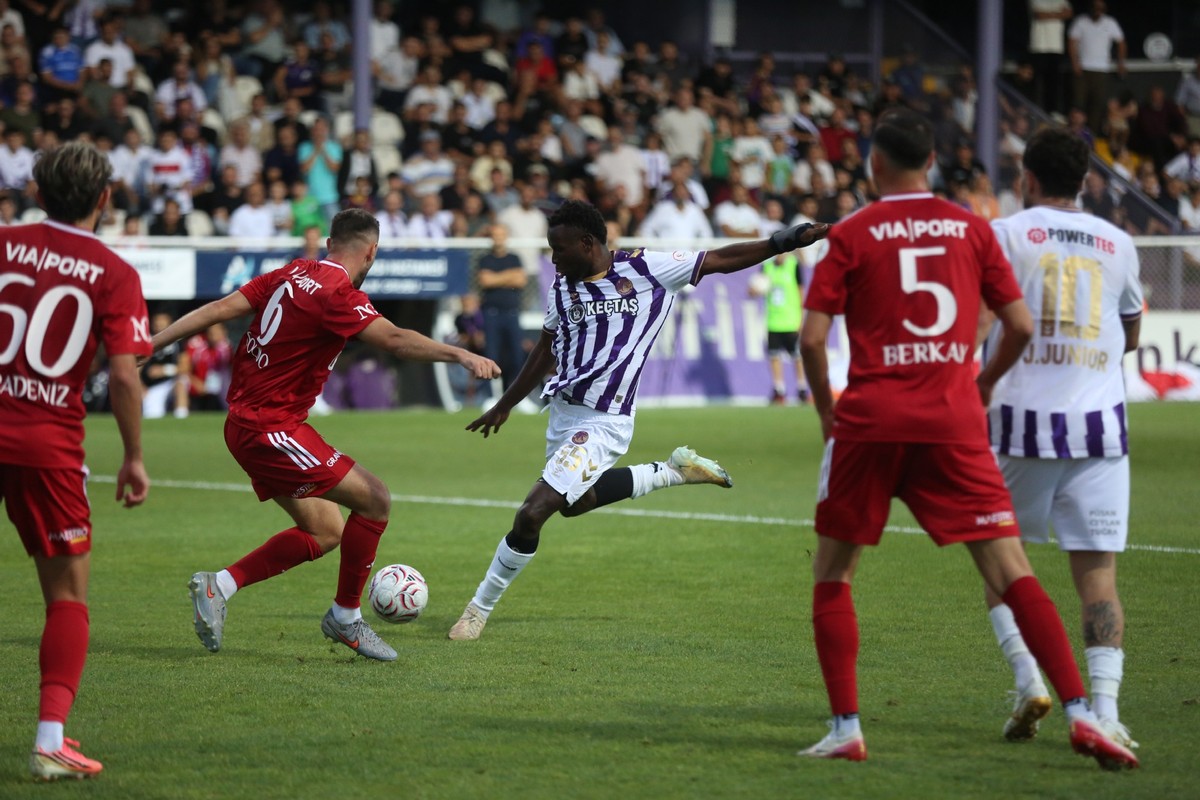 Ankara Keçiörengücü, Pendikspor'u 4 golle geçti!