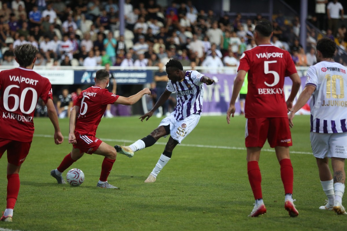 Ankara Keçiörengücü, Pendikspor'u 4 golle geçti!