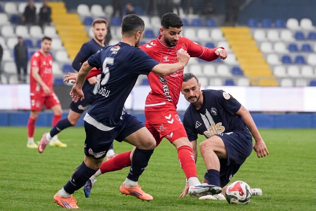 SMS Grup Sarıyer: 3 - Emre Gökdemir İnşaat Ankara Keçiörengücü: 1